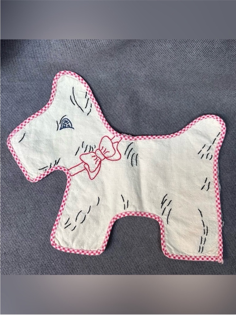 Vintage embroidered Scotty dog pillow cover